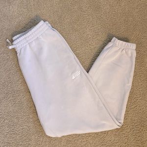 MEC Logo Joggers in light violet/stone colour.